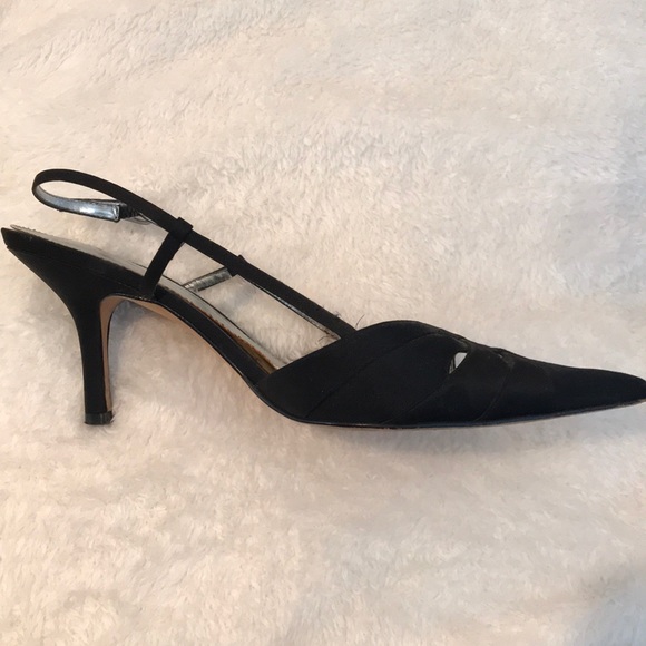 Black low heal - Picture 3 of 3